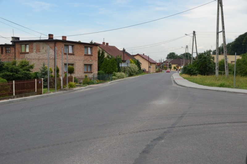 Zdjęcie w galerii na portalu naszwodzislaw.com: Oddali drogę miesiąc przed terminem wiadomości z regionu