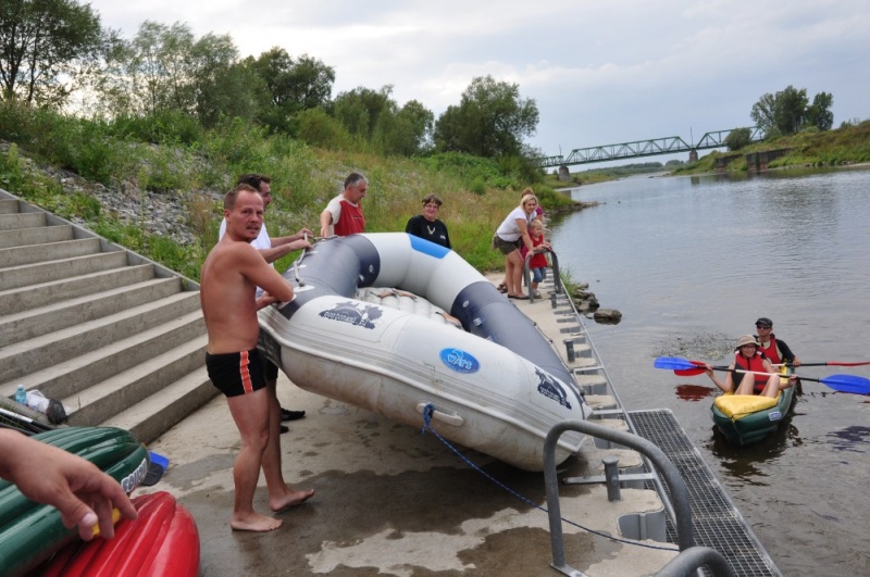 Zdjęcie w galerii na portalu naszwodzislaw.com: Odra dała im mocno popalić wiadomości z regionu