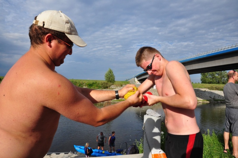 Zdjęcie w galerii na portalu naszwodzislaw.com: Odra dała im mocno popalić wiadomości z regionu