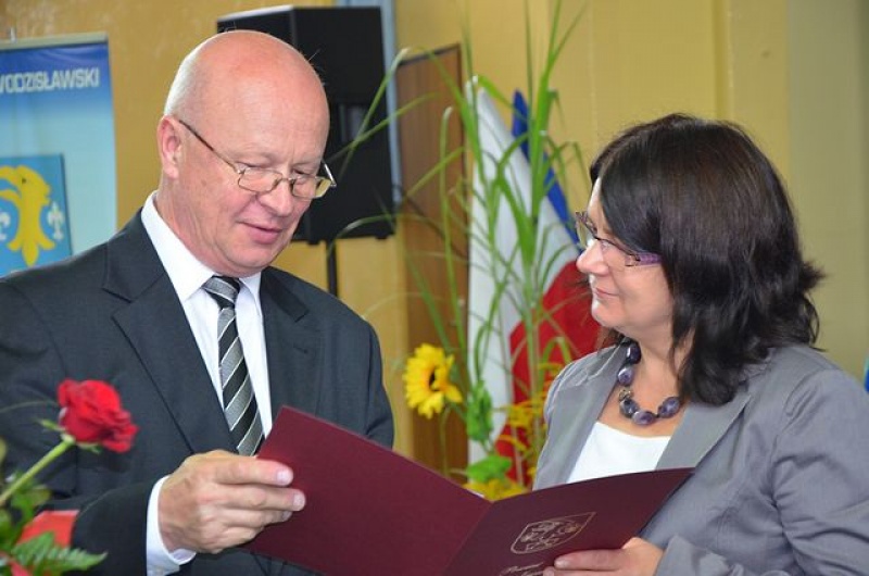 Zdjęcie w galerii na portalu naszwodzislaw.com: Uroczyście rozpoczęli nowy rok szkolny wiadomości z regionu