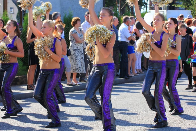 Zdjęcie w galerii na portalu naszwodzislaw.com: W Lubomi prawdziwa dożynkowa rewia wiadomości z regionu