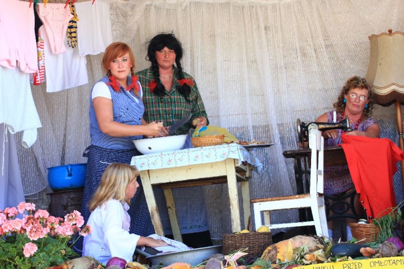 Zdjęcie w galerii na portalu naszwodzislaw.com: W Lubomi prawdziwa dożynkowa rewia wiadomości z regionu