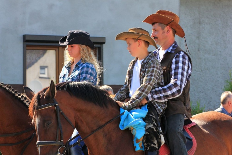 Zdjęcie w galerii na portalu naszwodzislaw.com: W Lubomi prawdziwa dożynkowa rewia wiadomości z regionu