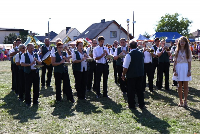 Zdjęcie w galerii na portalu naszwodzislaw.com: W Lubomi prawdziwa dożynkowa rewia wiadomości z regionu