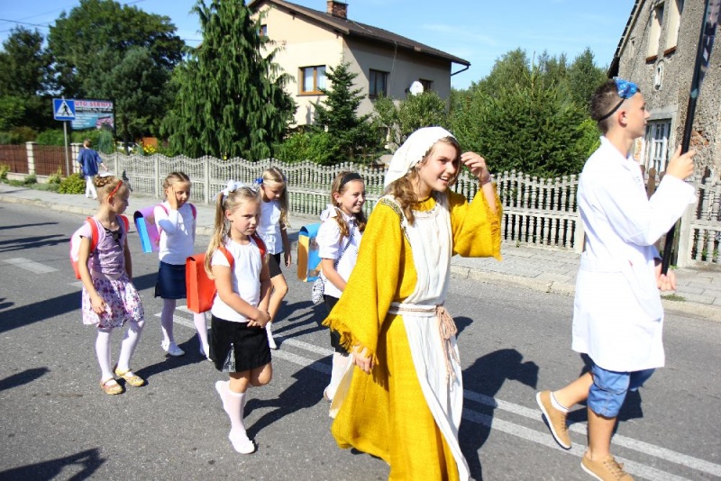 Zdjęcie w galerii na portalu naszwodzislaw.com: W Lubomi prawdziwa dożynkowa rewia wiadomości z regionu