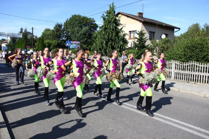 Zdjęcie w galerii na portalu naszwodzislaw.com: W Lubomi prawdziwa dożynkowa rewia wiadomości z regionu