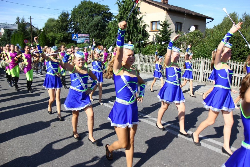 Zdjęcie w galerii na portalu naszwodzislaw.com: W Lubomi prawdziwa dożynkowa rewia wiadomości z regionu