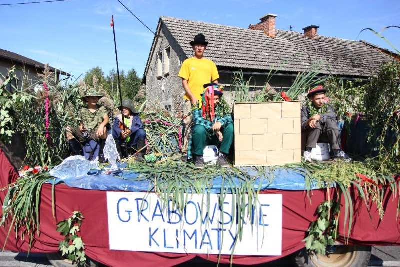 Zdjęcie w galerii na portalu naszwodzislaw.com: W Lubomi prawdziwa dożynkowa rewia wiadomości z regionu