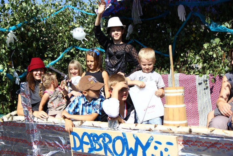 Zdjęcie w galerii na portalu naszwodzislaw.com: W Lubomi prawdziwa dożynkowa rewia wiadomości z regionu