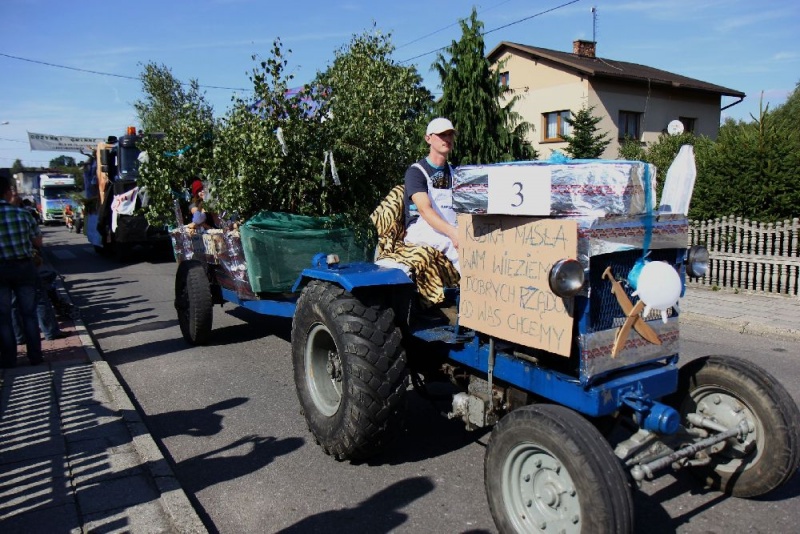 Zdjęcie w galerii na portalu naszwodzislaw.com: W Lubomi prawdziwa dożynkowa rewia wiadomości z regionu