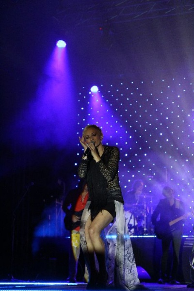 Zdjęcie w galerii na portalu naszwodzislaw.com: Wspaniały koncert Ani Wyszkoni wiadomości z regionu