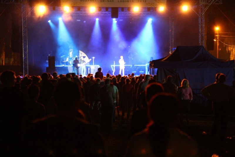 Zdjęcie w galerii na portalu naszwodzislaw.com: Wspaniały koncert Ani Wyszkoni wiadomości z regionu