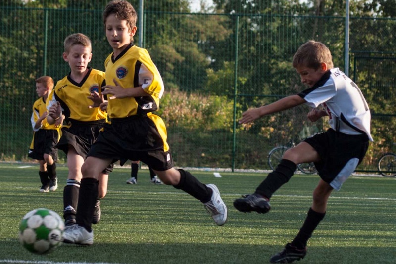 Zdjęcie w galerii na portalu naszwodzislaw.com: Przyszłość pokonała Naprzód wiadomości z regionu