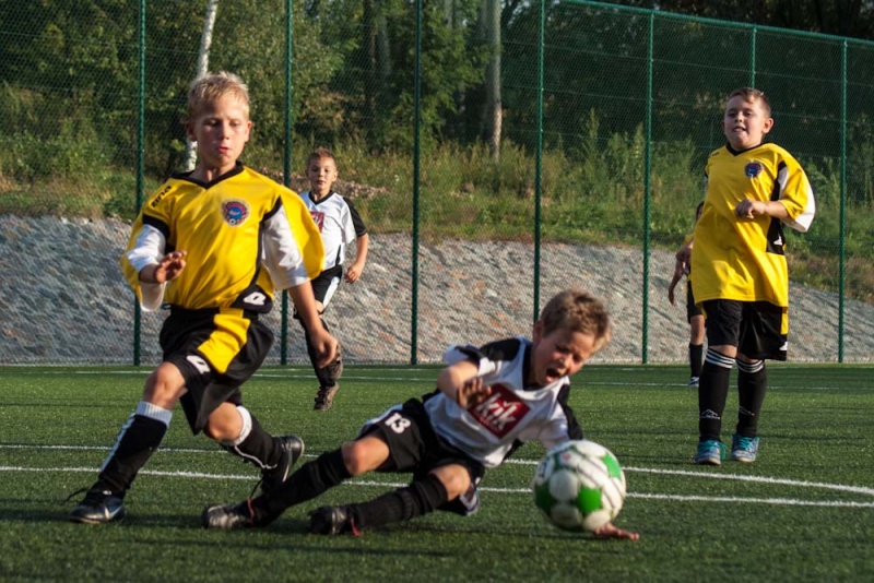 Zdjęcie w galerii na portalu naszwodzislaw.com: Przyszłość pokonała Naprzód wiadomości z regionu