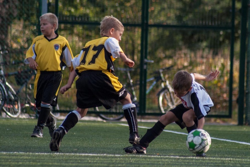 Zdjęcie w galerii na portalu naszwodzislaw.com: Przyszłość pokonała Naprzód wiadomości z regionu