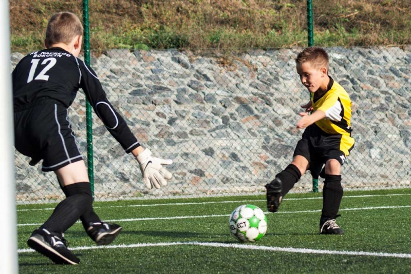 Zdjęcie w galerii na portalu naszwodzislaw.com: Przyszłość pokonała Naprzód wiadomości z regionu