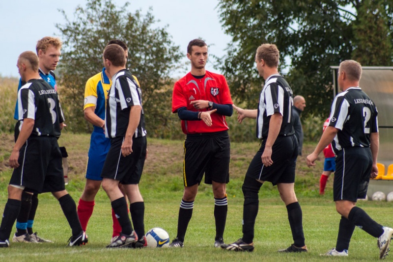 Zdjęcie w galerii na portalu naszwodzislaw.com: Hat-trick Jeziorskiego zapewnił trzy punkty wiadomości z regionu