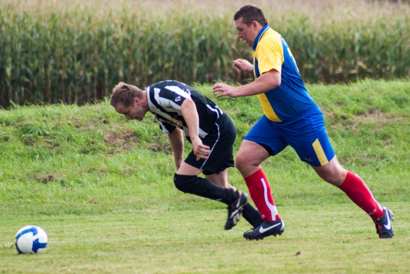 Zdjęcie w galerii na portalu naszwodzislaw.com: Hat-trick Jeziorskiego zapewnił trzy punkty wiadomości z regionu