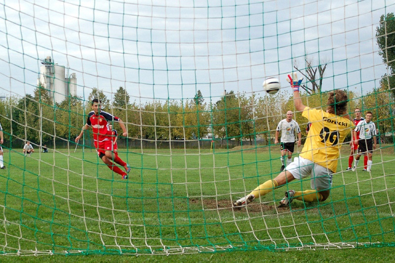 Zdjęcie w galerii na portalu naszwodzislaw.com: Pewna wygrana Rafako wiadomości z regionu