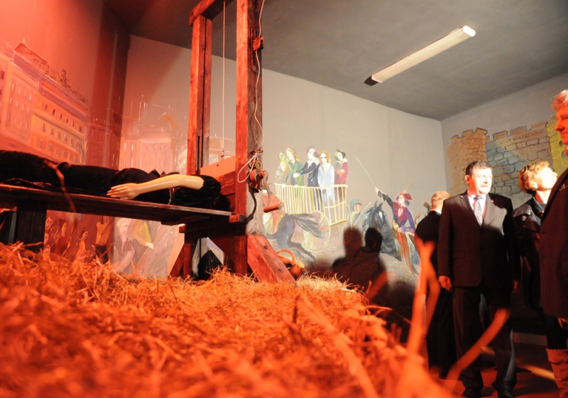 Zdjęcie w galerii na portalu naszwodzislaw.com: W muzeum horroru już straszy wiadomości z regionu