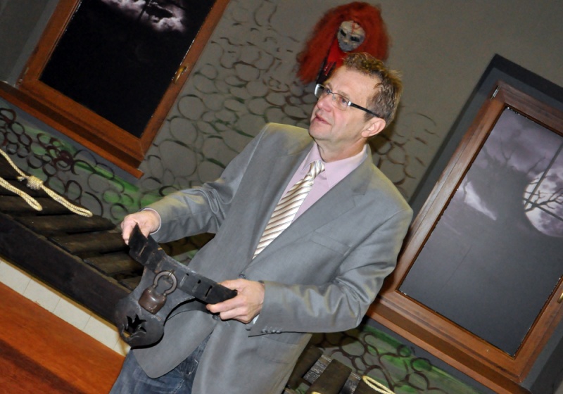 Zdjęcie w galerii na portalu naszwodzislaw.com: W muzeum horroru już straszy wiadomości z regionu