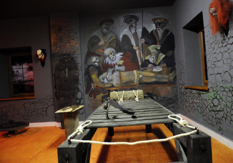 Zdjęcie w galerii na portalu naszwodzislaw.com: W muzeum horroru już straszy wiadomości z regionu