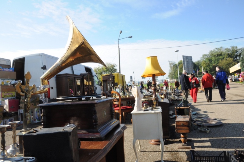 Zdjęcie w galerii na portalu naszwodzislaw.com: Rekordowy jarmark na granicy wiadomości z regionu