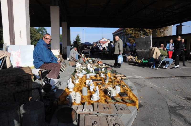 Zdjęcie w galerii na portalu naszwodzislaw.com: Rekordowy jarmark na granicy wiadomości z regionu