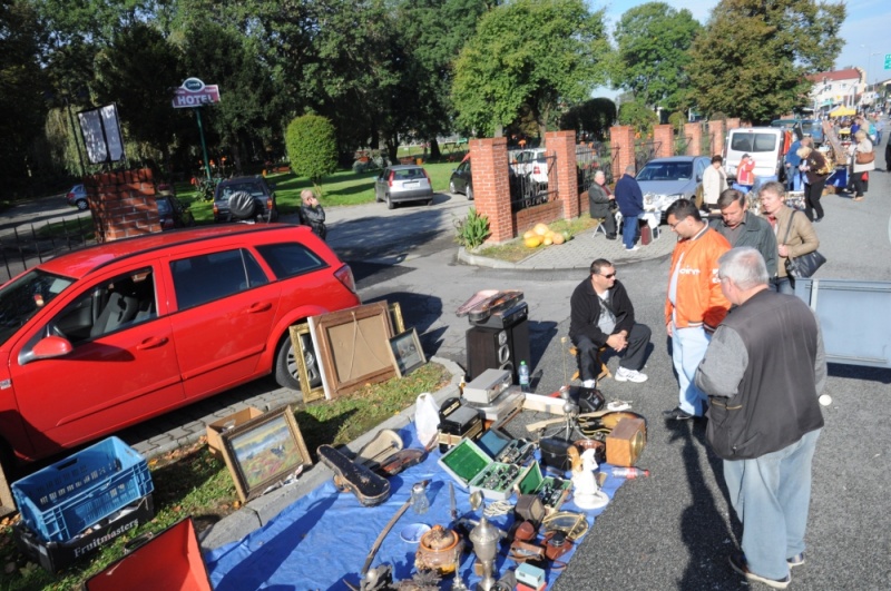 Zdjęcie w galerii na portalu naszwodzislaw.com: Rekordowy jarmark na granicy wiadomości z regionu