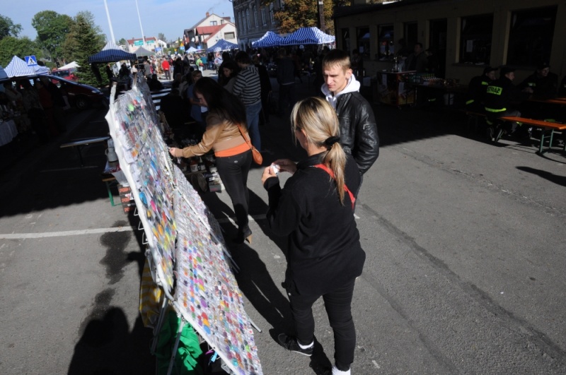 Zdjęcie w galerii na portalu naszwodzislaw.com: Rekordowy jarmark na granicy wiadomości z regionu