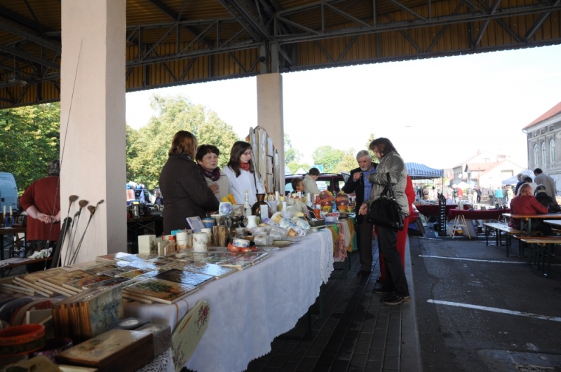 Zdjęcie w galerii na portalu naszwodzislaw.com: Rekordowy jarmark na granicy wiadomości z regionu