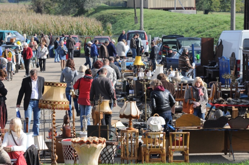 Zdjęcie w galerii na portalu naszwodzislaw.com: Rekordowy jarmark na granicy wiadomości z regionu
