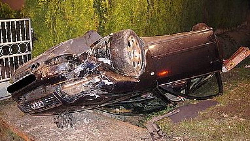 Zdjęcie w galerii na portalu naszwodzislaw.com: Gorzyce: Uciekł z miejsca zdarzenia i dachował wiadomości z regionu