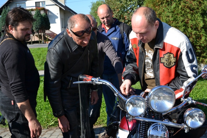 Zdjęcie w galerii na portalu naszwodzislaw.com: Oldtimery żegnają sezon wiadomości z regionu