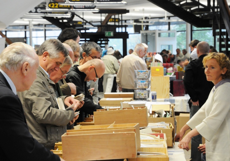 Zdjęcie w galerii na portalu naszwodzislaw.com: Śląska giełda kolekcjonerów w Spodku wiadomości z regionu