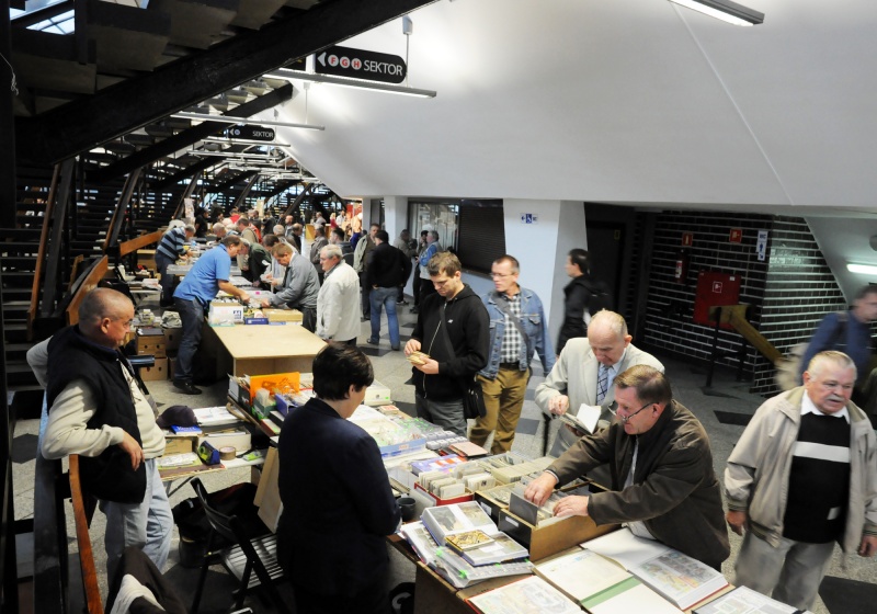 Zdjęcie w galerii na portalu naszwodzislaw.com: Śląska giełda kolekcjonerów w Spodku wiadomości z regionu