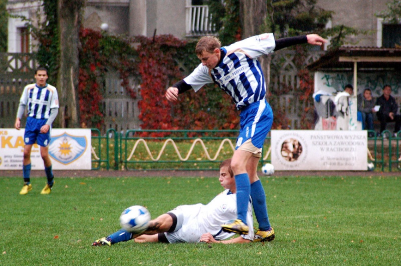 Zdjęcie w galerii na portalu naszwodzislaw.com: Deszczowa kanonada Odry wiadomości z regionu