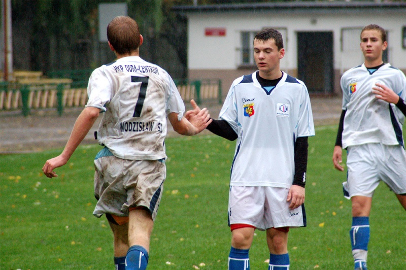 Zdjęcie w galerii na portalu naszwodzislaw.com: Deszczowa kanonada Odry wiadomości z regionu