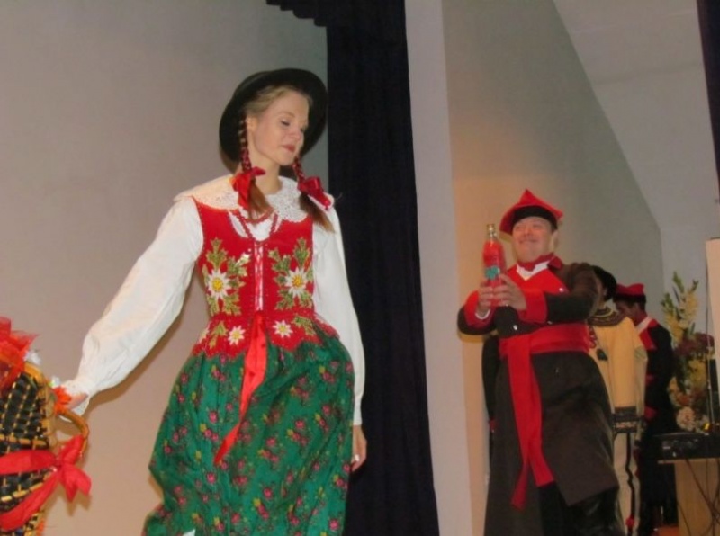 Zdjęcie w galerii na portalu naszwodzislaw.com: Mazowiacy dali koncert w DPS w Gorzycach wiadomości z regionu