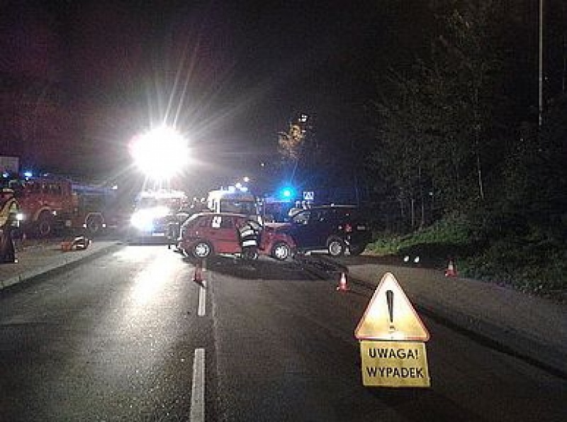Zdjęcie w galerii na portalu naszwodzislaw.com: Uniknął potrącenia a spowodował kolizję wiadomości z regionu