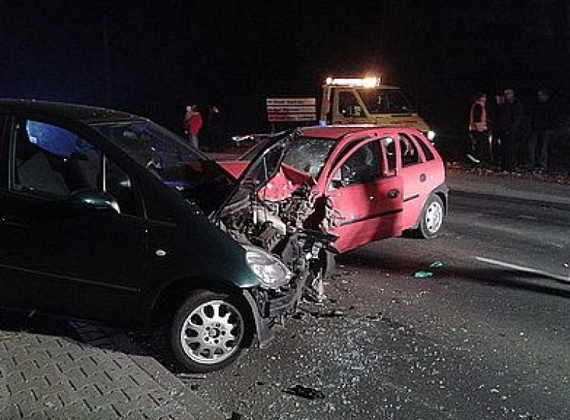 Zdjęcie w galerii na portalu naszwodzislaw.com: Uniknął potrącenia a spowodował kolizję wiadomości z regionu