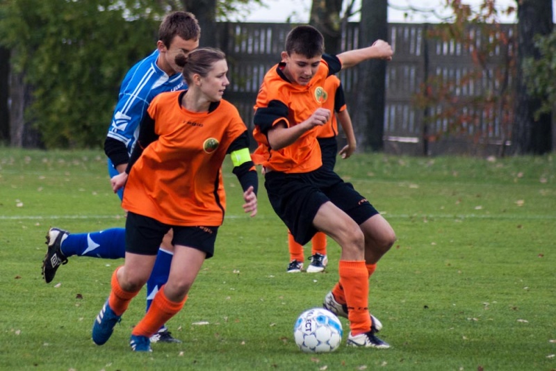 Zdjęcie w galerii na portalu naszwodzislaw.com: Gosław Jedłownik rozbił trampkarzy Owsiszcz wiadomości z regionu