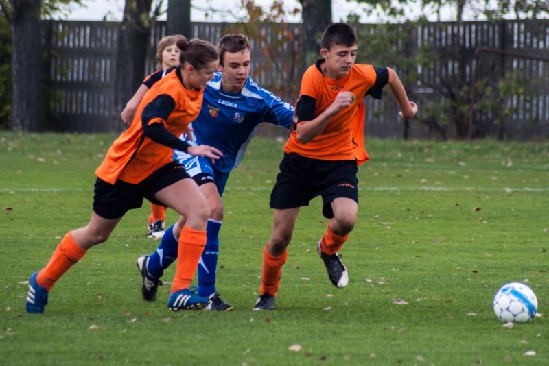 Zdjęcie w galerii na portalu naszwodzislaw.com: Gosław Jedłownik rozbił trampkarzy Owsiszcz wiadomości z regionu