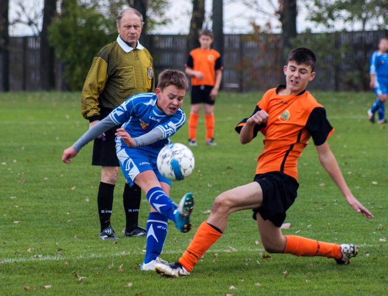 Zdjęcie w galerii na portalu naszwodzislaw.com: Gosław Jedłownik rozbił trampkarzy Owsiszcz wiadomości z regionu