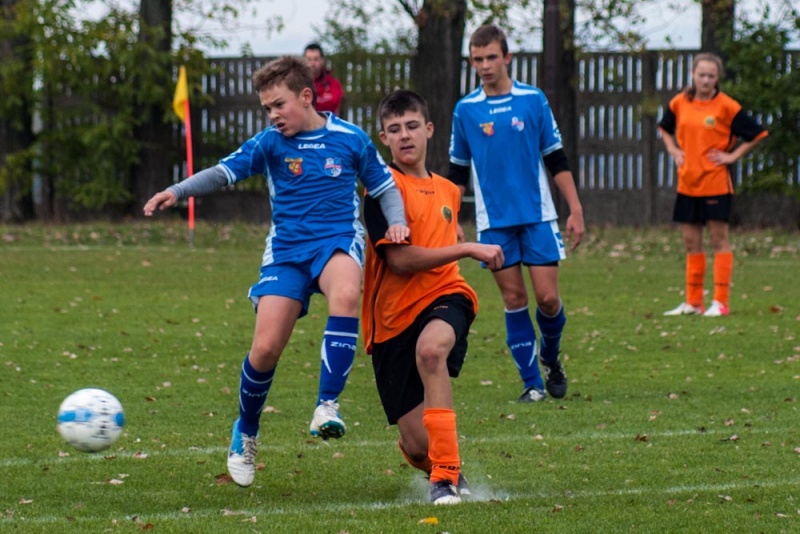 Zdjęcie w galerii na portalu naszwodzislaw.com: Gosław Jedłownik rozbił trampkarzy Owsiszcz wiadomości z regionu