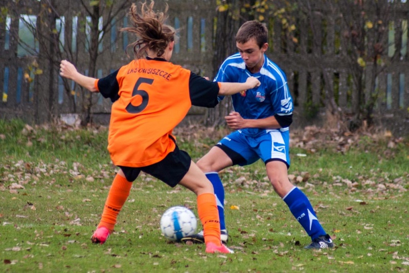 Zdjęcie w galerii na portalu naszwodzislaw.com: Gosław Jedłownik rozbił trampkarzy Owsiszcz wiadomości z regionu