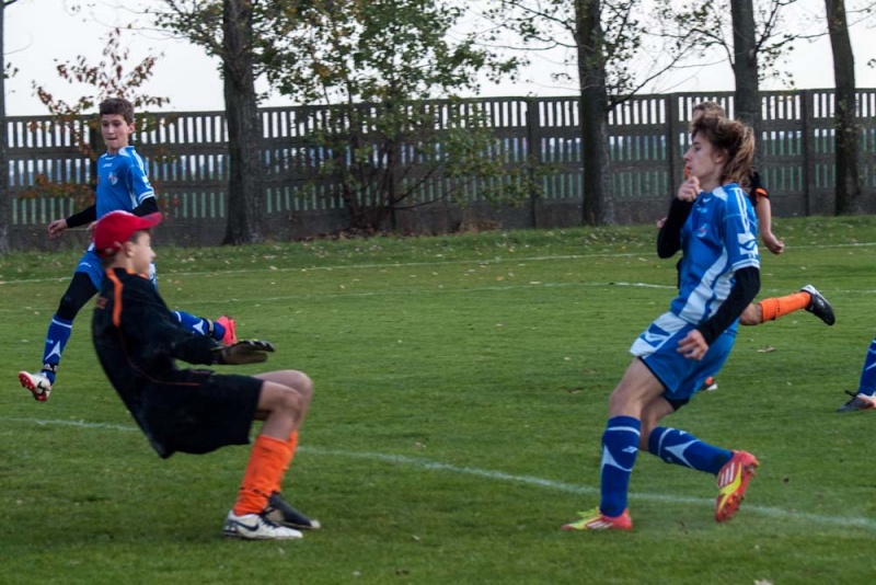 Zdjęcie w galerii na portalu naszwodzislaw.com: Gosław Jedłownik rozbił trampkarzy Owsiszcz wiadomości z regionu