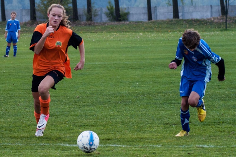 Zdjęcie w galerii na portalu naszwodzislaw.com: Gosław Jedłownik rozbił trampkarzy Owsiszcz wiadomości z regionu