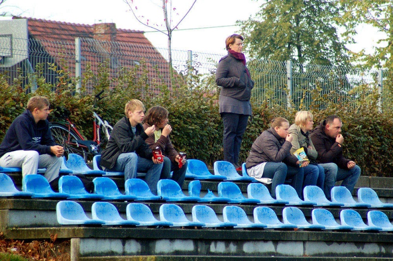 Zdjęcie w galerii na portalu naszwodzislaw.com: Naprzód Czyżowice rozgromił Unię wiadomości z regionu