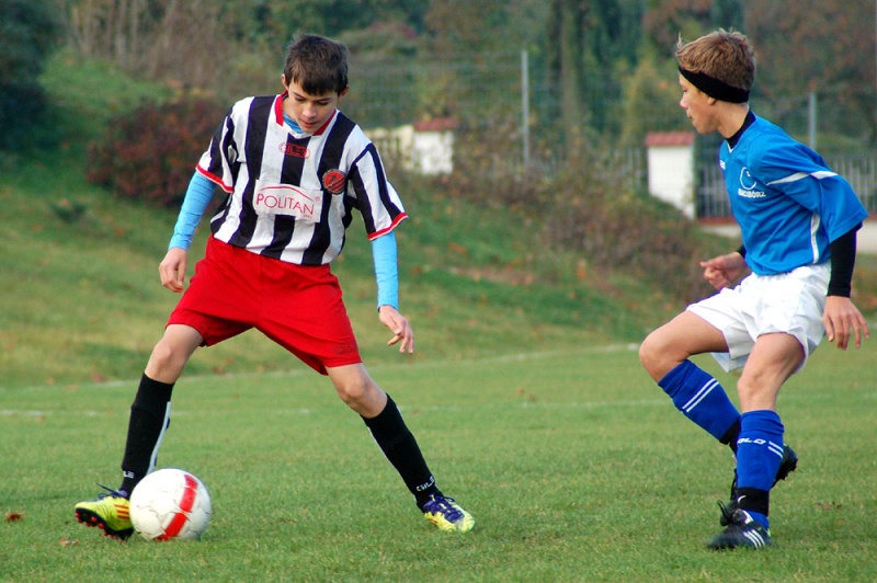 Zdjęcie w galerii na portalu naszwodzislaw.com: Naprzód Czyżowice rozgromił Unię wiadomości z regionu